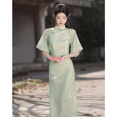2023年女夏季綠色旗袍裙新式年輕款日常可穿新中式洋裝