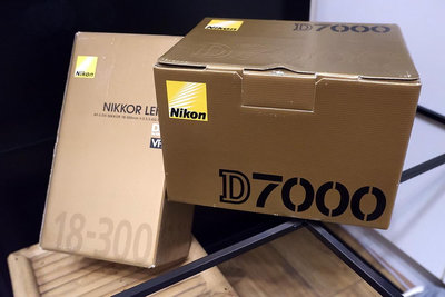 Nikon D7000水貨+18-300公一代鏡