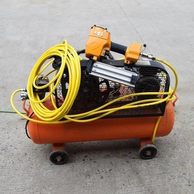 現貨-靜音無油空壓機無聲沖氣泵打壓噴漆木工空氣壓縮機打氣泵配件-簡約