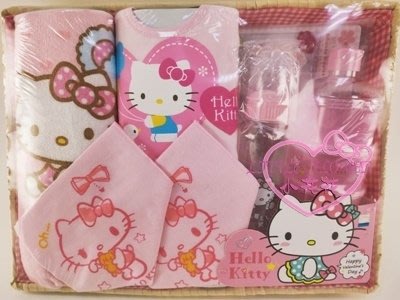 小花花日本精品♥Hello Kitty 寶寶竹籃彌月禮盒組~3