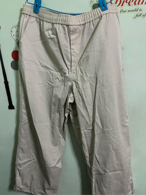 需要請看關於我 全新 M號 daiwa pier39 棉長褲 棉褲 版型很大到36腰都能穿
