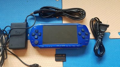 【回憶瘋】售藍色 PSP主機(已改機.內建遊戲)  贈送128G套卡(滿) "8成新"