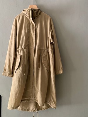 UNIQLO 大地橄欖色長風衣，size M/L