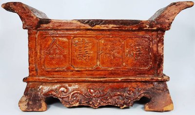 古台灣紅磚文化Early Taiwan Ceramic Offering Stand