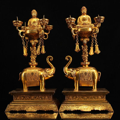 珍藏古寺院收純手工打造鎏金釋迦摩尼佛祖座大象拉臺  油燈一對工藝精湛  器型精美精美  單個重2843克 WN15784