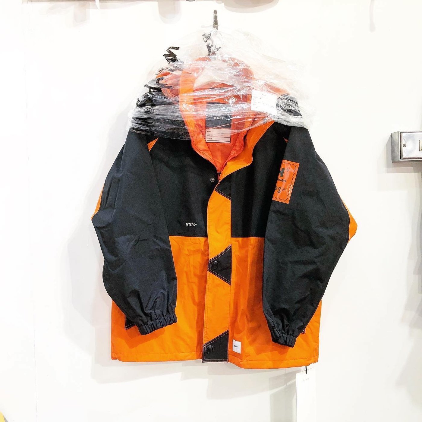 WTAPS × HellyHansen BOW JACKET - マウンテンパーカー