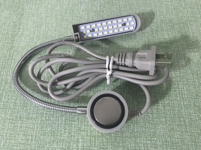 PESUN 吸附式 30顆 LED 燈(超亮.省電.適用各種縫衣機/縫紉機/平車/拷克/針車)工作燈 ..天祥縫紉機行
