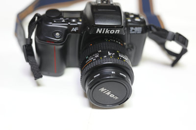 NIKON F-601+ AF 35-70mm F=3.3-4.5 底片相機