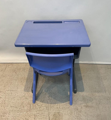 宏品全新二手家具電器 E41310B*藍色課桌椅*高腳椅 餐桌椅 沙發 茶几桌 營業桌椅 休閒椅 矮凳 中古傢俱 沙發 茶几 電視櫃 2手餐桌椅 冰箱 洗衣機