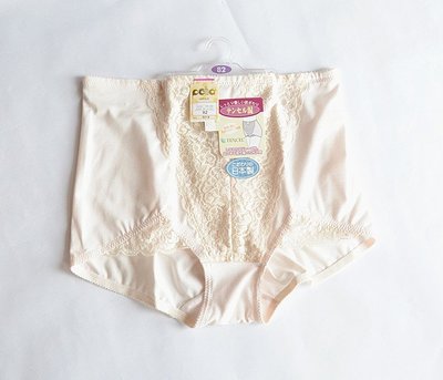 【現貨】❤日本製。半蕾絲花束腹內褲(尺碼82)日本精品