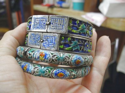 老銀燒藍（琺瑯彩）手鐲兩對美品分享一對18000