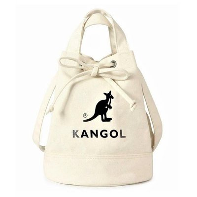 【AYW】KANGOL TOTE LOGO BAG 袋鼠 米白色 束口 抽繩水桶包 斜背包 側背包 單肩包 小包 外出包