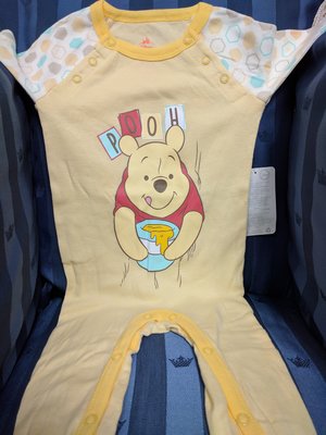 『BAN'S SHOP』香港迪士尼 Baby 限定 迪士尼 小熊維尼 包屁衣服 嬰兒 幼兒 兒童 全新