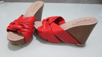 義大利名品-SERGIO ROSSI-紅厚底牛皮經典款楔型鞋鞋.原價兩萬多.全新品.義大利製