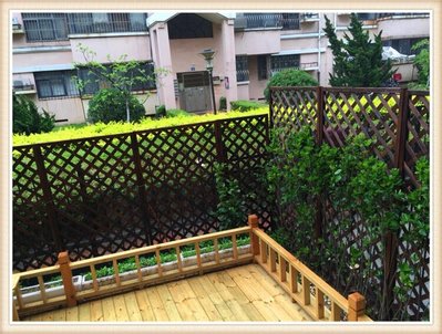 下殺-木柵欄-碳化防腐木柵欄籬笆圍欄格爬藤花架庭院裝飾網片條屏風隔斷