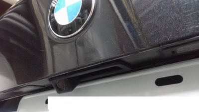 [樂克影音] BMW E60/61/62  手扣式橡膠倒車顯影系統   車距線顯示/原廠式樣