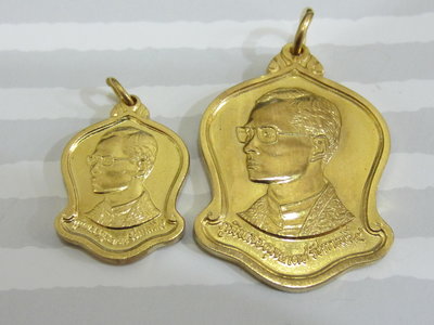 黃金倒鍾形金幣(大)～紀念拉瑪九世國王陛下60歲生日～翻轉鍾幣1987年第5輪紀念金章 (限自取)