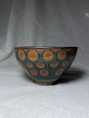 早期收藏老件瓷器孔雀開屏釉彩供御六角圓天目碗茶杯茶盞藝術擺件