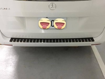 Mercedes-Benz Vito V250d (W447)後保桿雙層防刮片(表面仿卡夢貼膜)