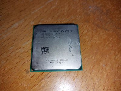 新達3C AMD Athlon X4 860K 3.7 GHz 四核心處理器  FM2+ 腳位 售價=600元