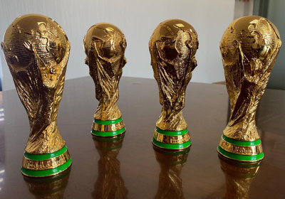 世界杯足球賽 大力神杯 15公分高 合金制作 24K金電鍍