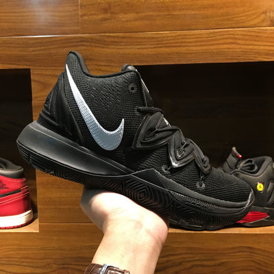 Nike Kyrie 5 EP 全黑 白鉤 黑白 奧利奧 運動籃球鞋 男鞋 AO2919-002