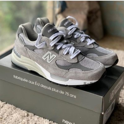 New Balance nb 992GR 反光灰色元祖灰情侶鞋Ｄ楦頭美製麂皮經典款