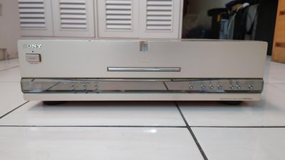 SONY DVP-S9000SE旗艦機CD DVD SACD播放器,功能正常沒有SACD片所以無法測試SACD,其余功能正常,附原廠遥控器,免運費.