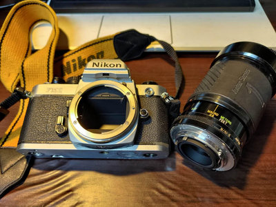 [二手品][攝影器材]Nikon FM2古董相機(附1號長鏡頭)