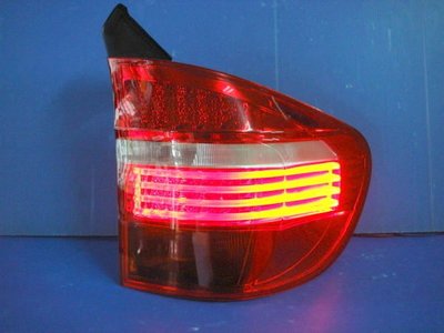 小亞車燈╠ 全新 超亮版 BMW X5 07年 E70 紅白 LED 尾燈 DEPO製