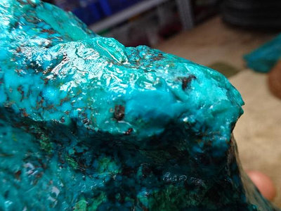 《藍晶寶石玉石特賣》→〈原石系列〉→天然優色美國藍寶石原礦〈2100公克→W2