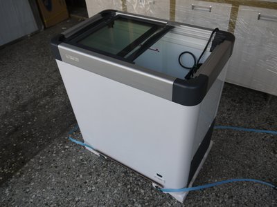 全新 德國利勃LIEBH 1尺5 玻璃推拉冷凍櫃108L (EFE-1102) 公司貨