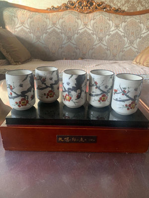 日本清水六兵衛茶杯湯吞，純手繪臘梅圖案，5個杯子每個圖案細節