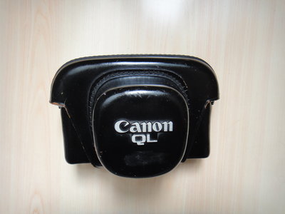 【康泰典藏】CANON QL-17.QL-19 一代專用皮套~CANON 原廠真皮相機皮套~附背帶