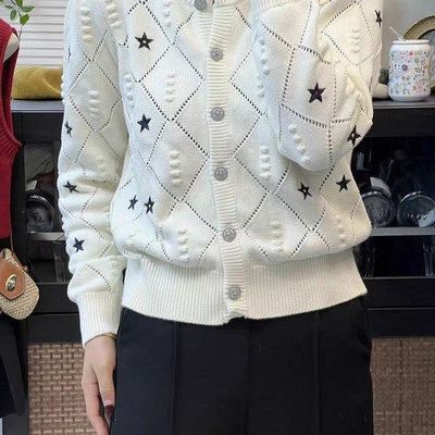 【King女王代購】DIOR 迪奧秋季新款時尚洋氣減齡甜美星星刺繡毛衣紐扣開衫外套