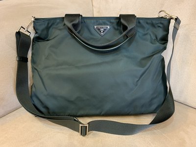 全新真品 Prada 墨綠色 防水帆布 兩用 手提包 斜背包 書包 公事包 肩背包 郵差包