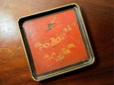 【梅根甜甜歐洲古物】1900年代日本古董手工漆器*現貨在台*老物古物老件#裝飾#金漆#花卉花器#藝術#攝影#木盤#盤子