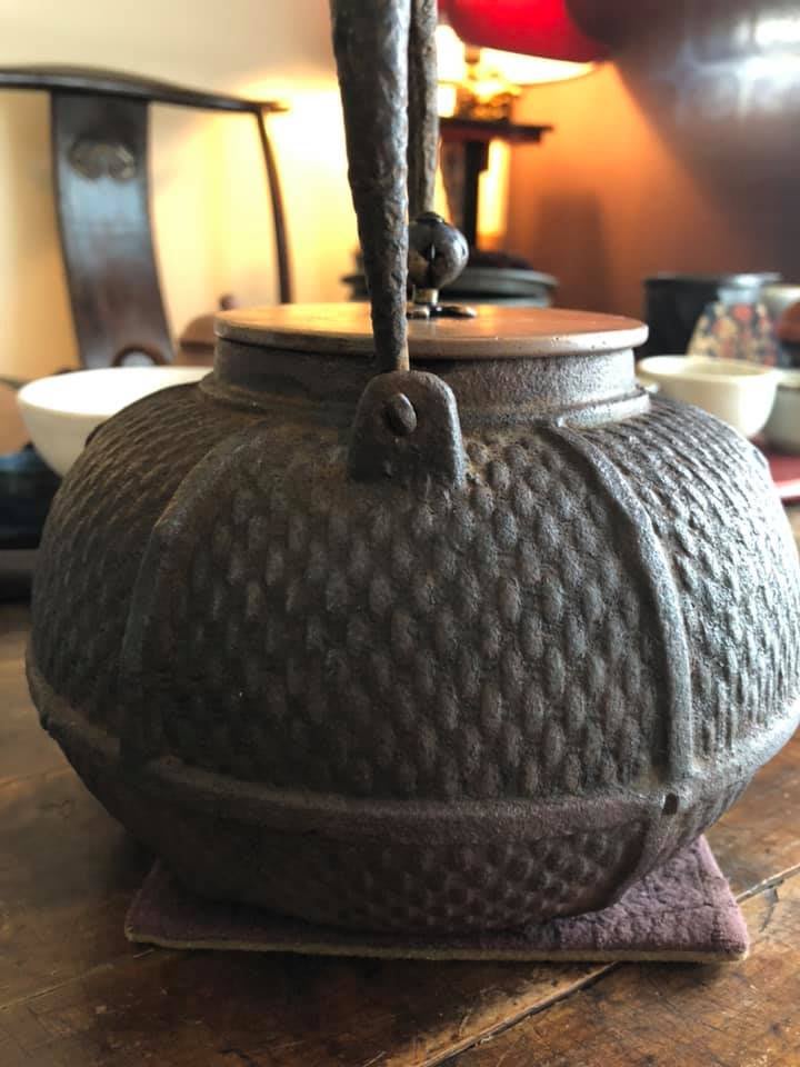 晴壽堂造日本鐵壺籠目紋鉄瓶老茶器可以堂普洱茶苑| Yahoo奇摩拍賣