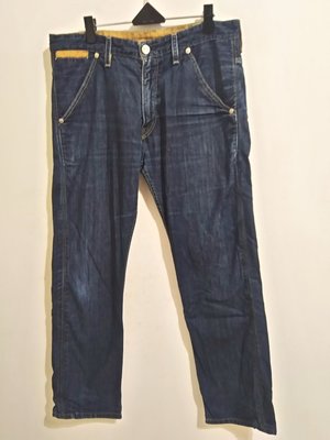 LEVI STRAUSS&amp;CO 504 直筒牛仔褲