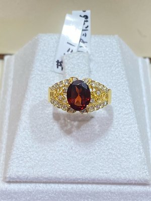 1.96克拉天然碧璽鑽石戒指搭配黃K金復古戒台，出清價18800元，搭配高等級鑽石，華麗貴婦款式！商品只有一個賣掉就沒了