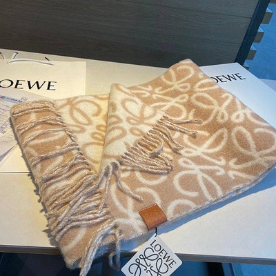 【Koala海購】LOEWE羅意威新款女士羊毛馬海毛圍巾涂鴉Logo壓紋質感流蘇圍巾