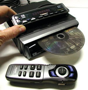Clarion DVD/CD Player 環繞音響主機 DVS9755z