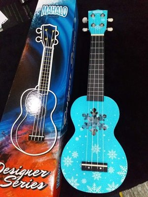[魔立樂器]  Mahalo烏克麗麗 21吋ukulele 冰雪 彩盒裝 大品牌品質優 附袋.吊帶.含運