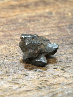 【二手】俄羅斯目擊隕石 Alin隕石 鐵隕石原石 阿林隕石 強磁4995【古玩天下】