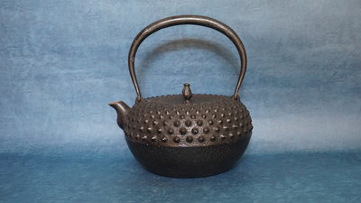 小霖茶堂~日本傳統工藝~釜師及川寬治師及川寬治鬼霰鐵壺