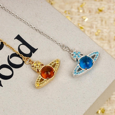 英國知名設計師品牌Vivienne Westwood土星藍色 金色 水鑽珠珠手鍊 代購