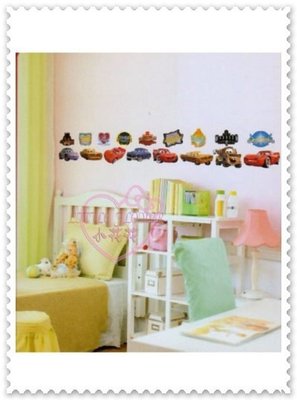 ♥小花花日本精品♥ Hello Kitty cars造型萬用兒童遊戲房裝飾壁貼 牆壁貼紙