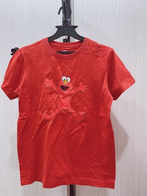 二手商品轉售 UNIQLO x KAWS 芝麻街 BFF 聯名 ELMO 短袖 短T UT T恤 素T Tee 兒童尺碼150