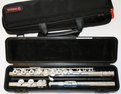 ＊雅典樂器世界＊ 極品 YAMAHA YFL-372 開孔+E鍵 最新款包裝 C調長笛