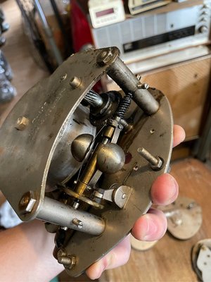 英國 HMV 留聲機 馬達修理 外箱翻修 唱頭修理 喇叭整理